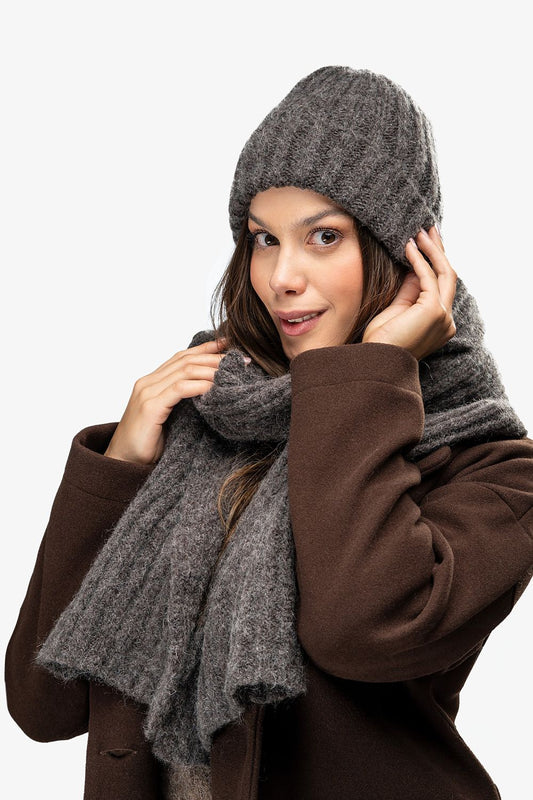 Bonnet model 220838 awama