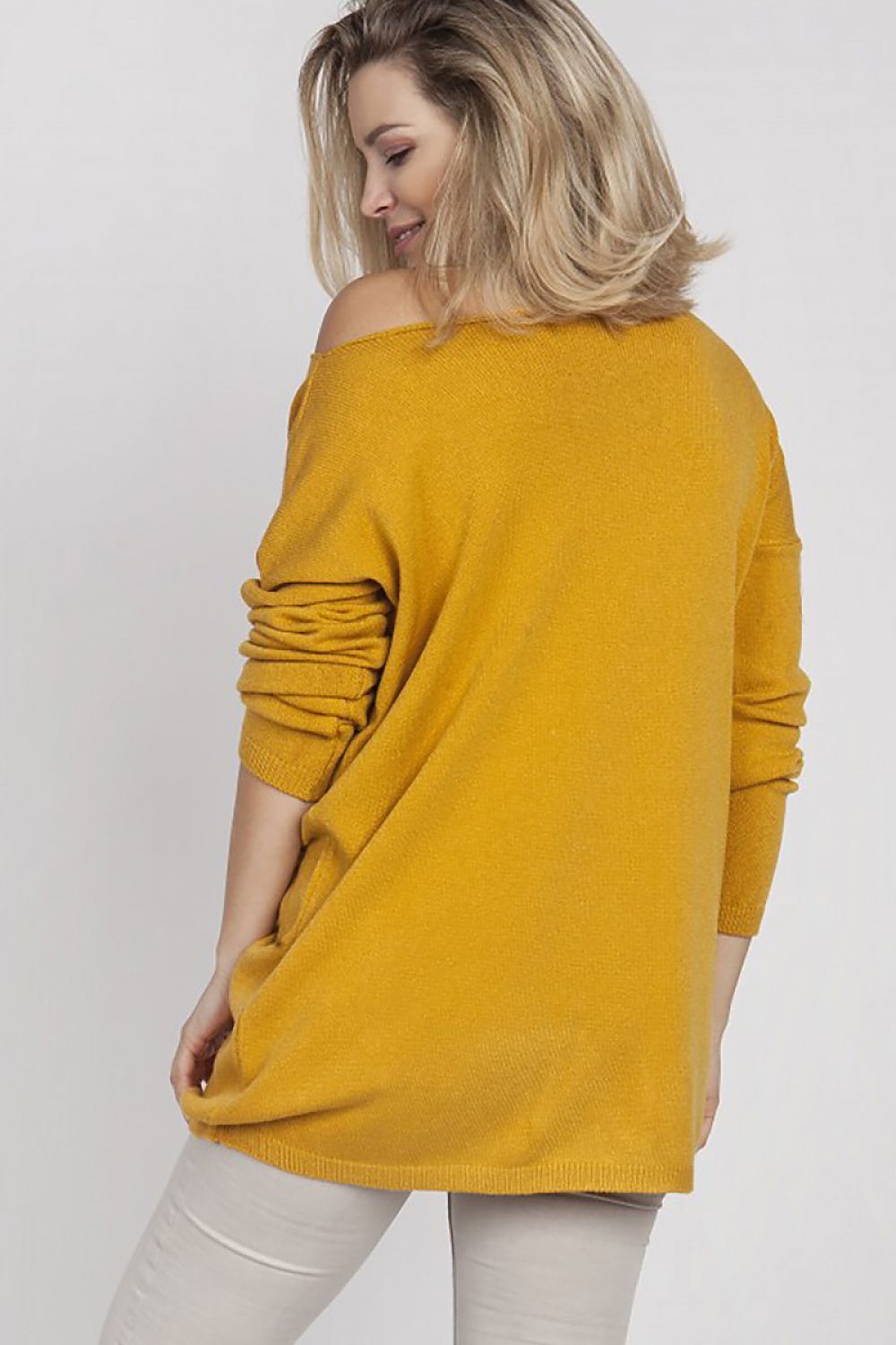 Sweater model 158408 MKM