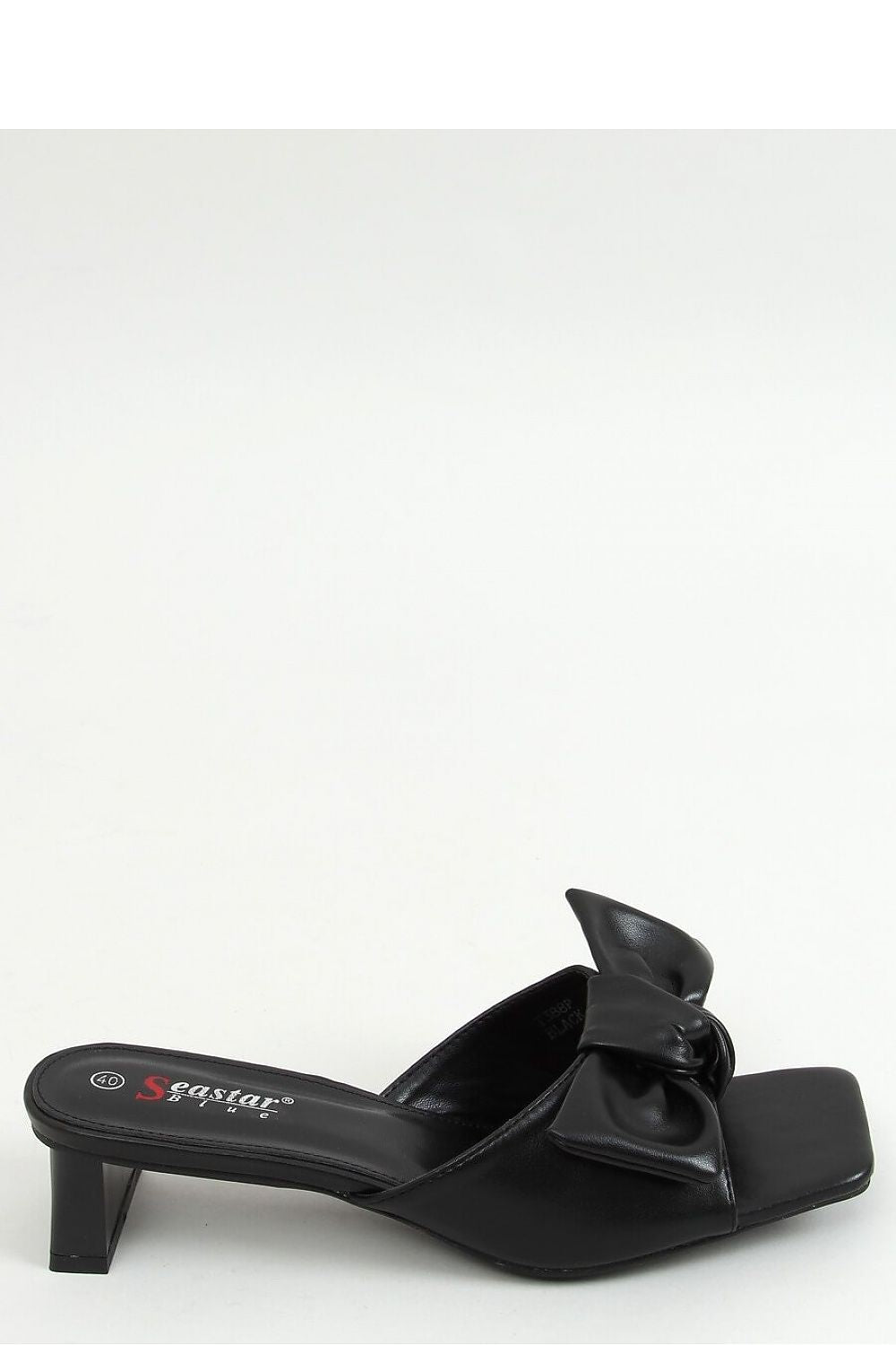 Clacquettes model 155677 Inello