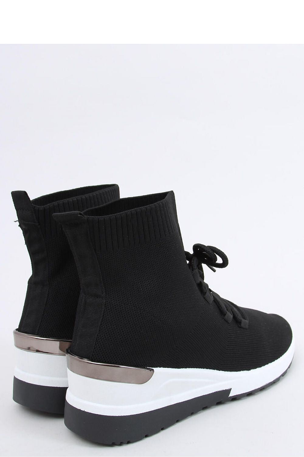 Sports shoes model 161369 Inello