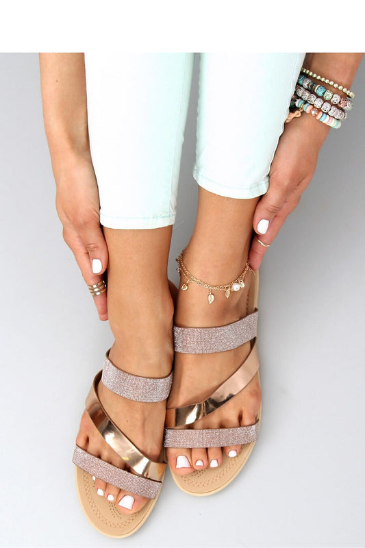 Clacquettes model 164485 Inello