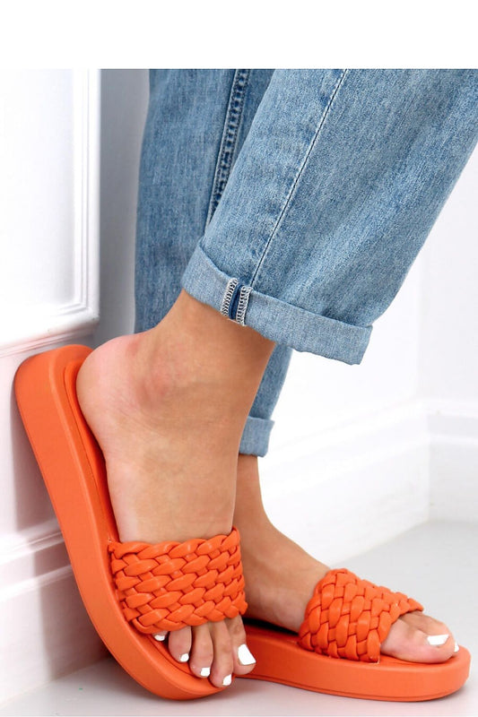 Clacquettes model 164993 Inello