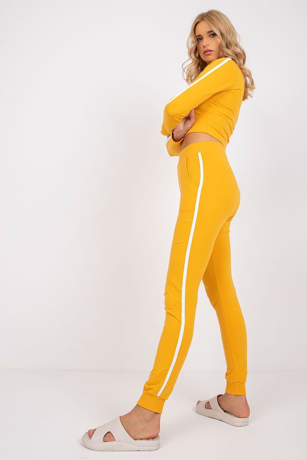 L`ensemble model 168939 Rue Paris
