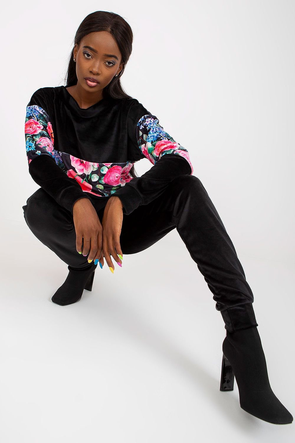 L`ensemble model 169458 Rue Paris