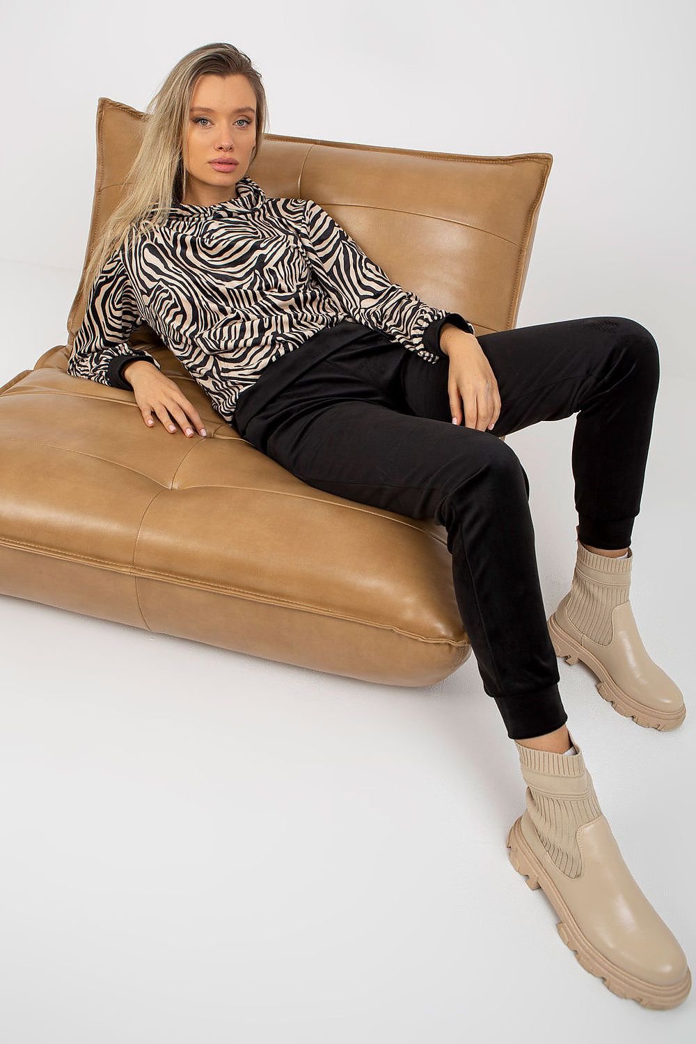 The model set 173358 Rue Paris