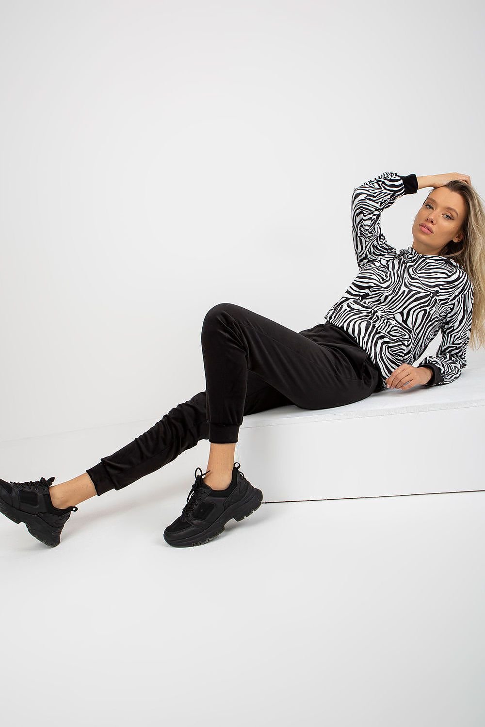 The model set 173358 Rue Paris