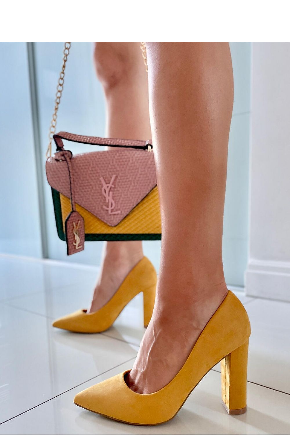 Wide heel pumps model 173573 Inello