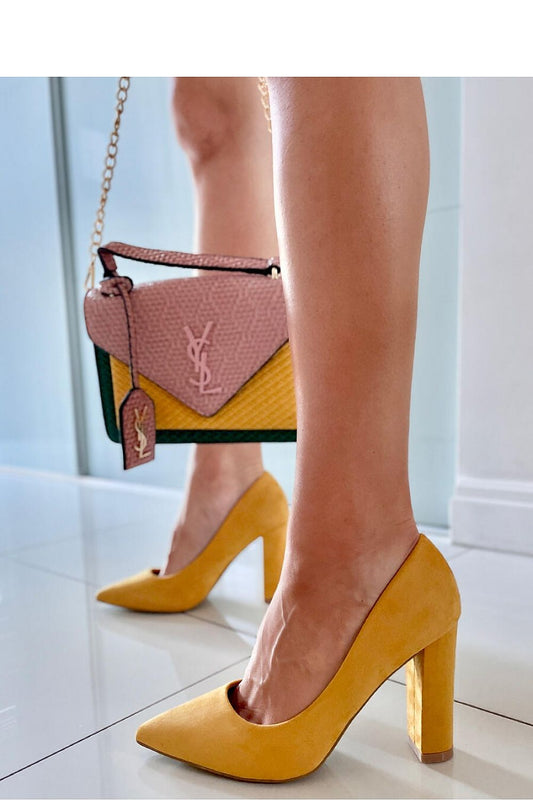 Escarpins talon large model 173573 Inello