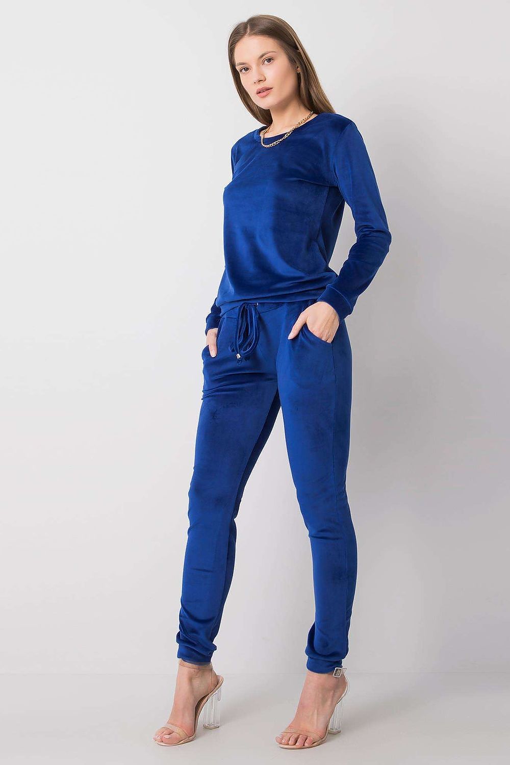 L`ensemble model 175112 Rue Paris
