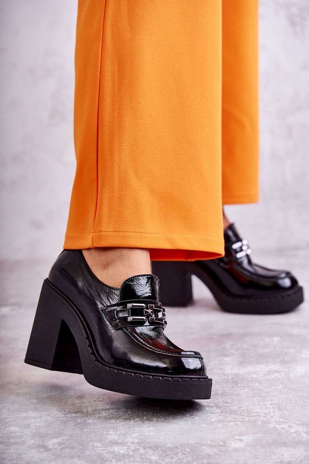 Low heeled shoes model 175535 Step in style