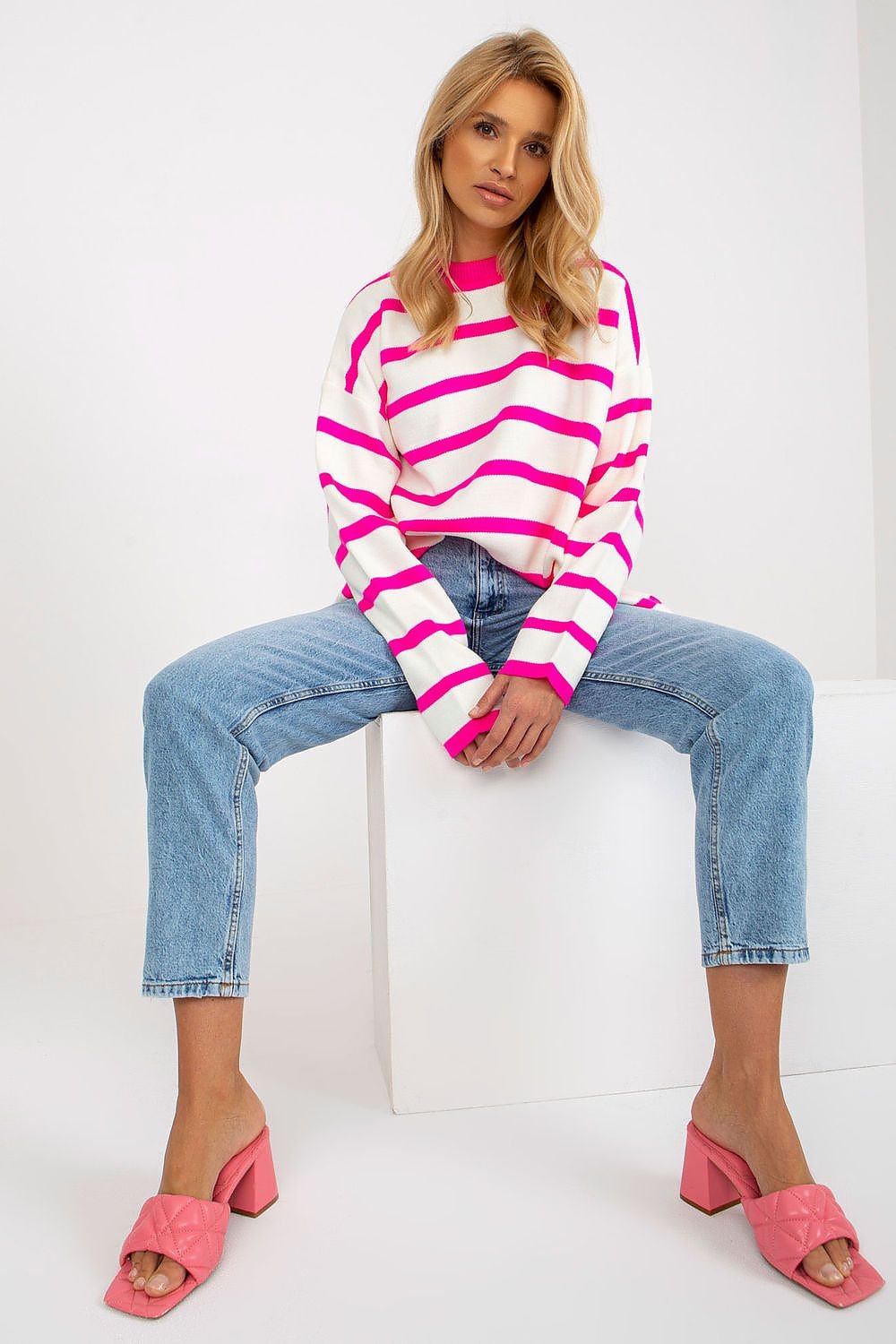 Chandail model 175739 Rue Paris