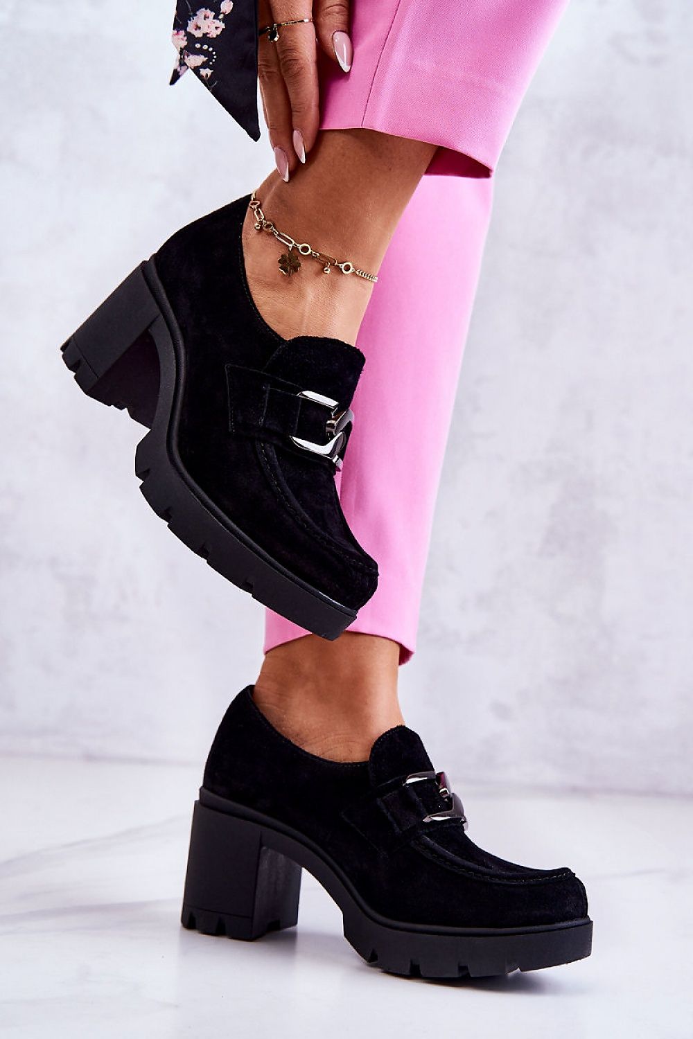 Low heeled shoes model 183960 Step in style