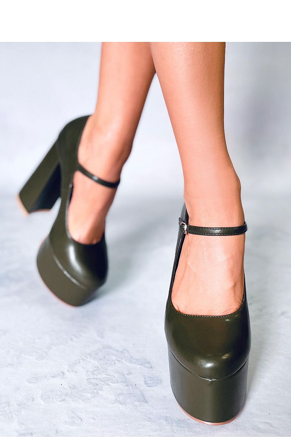 Inello model 176070 platform pumps