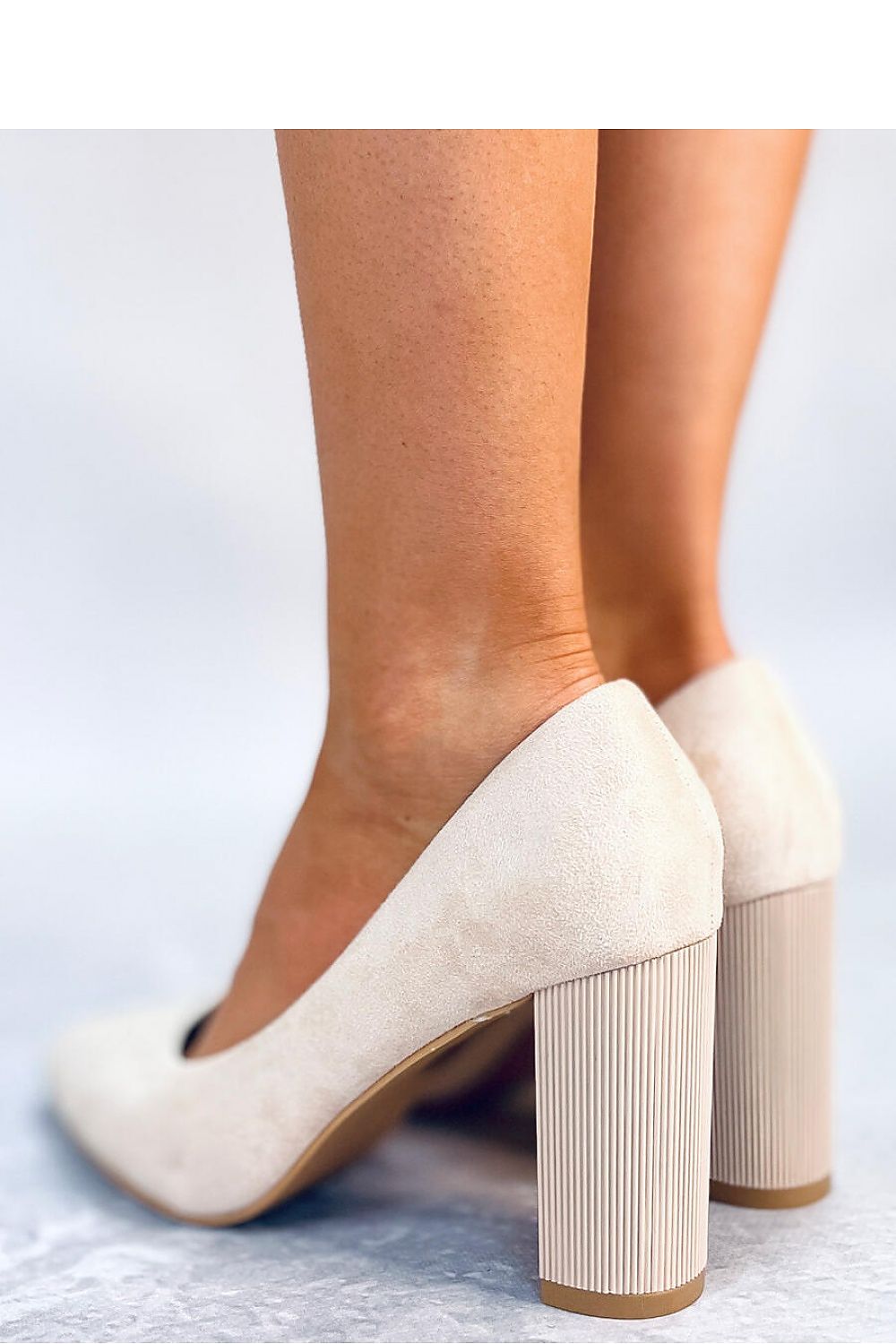 Wide heel pumps model 176093 Inello