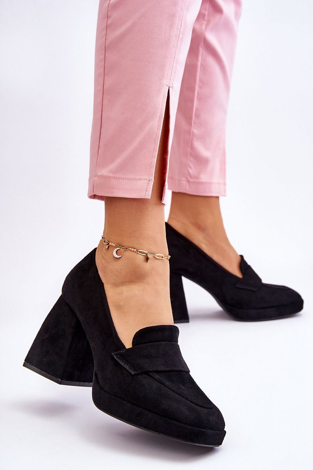 Step in style model 176813 heeled pumps