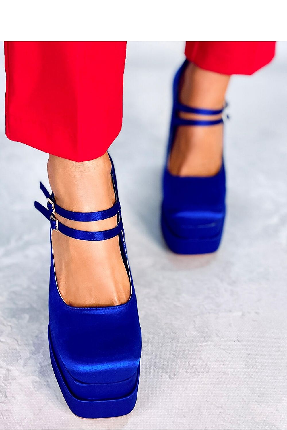 Inello model 176975 platform pumps
