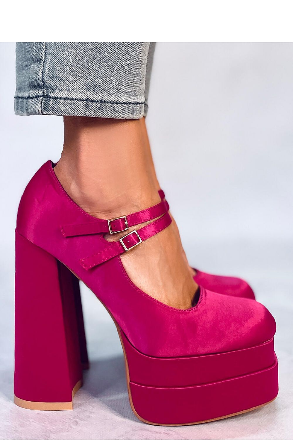 Inello model 176976 platform pumps