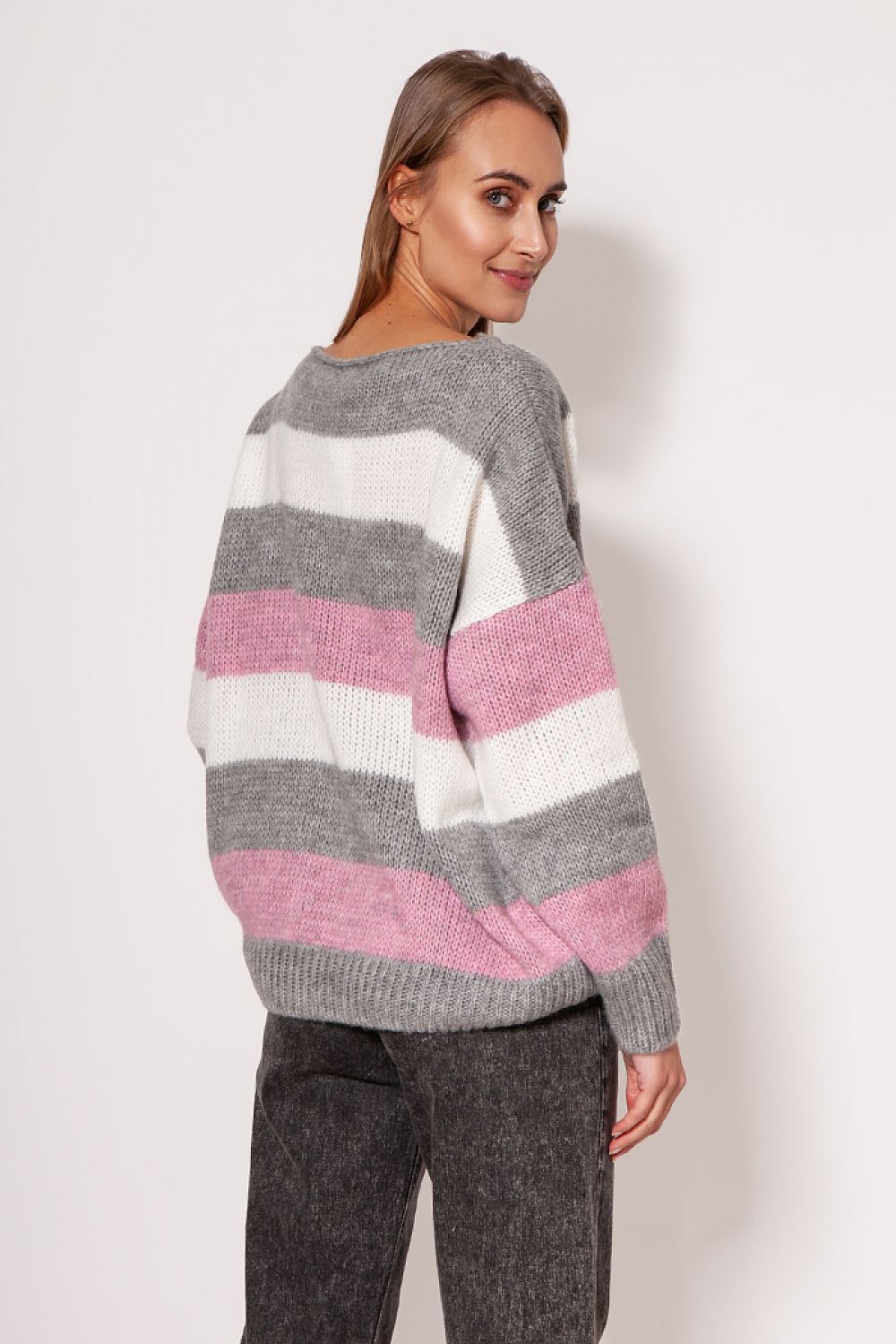Sweater model 177177 MKM