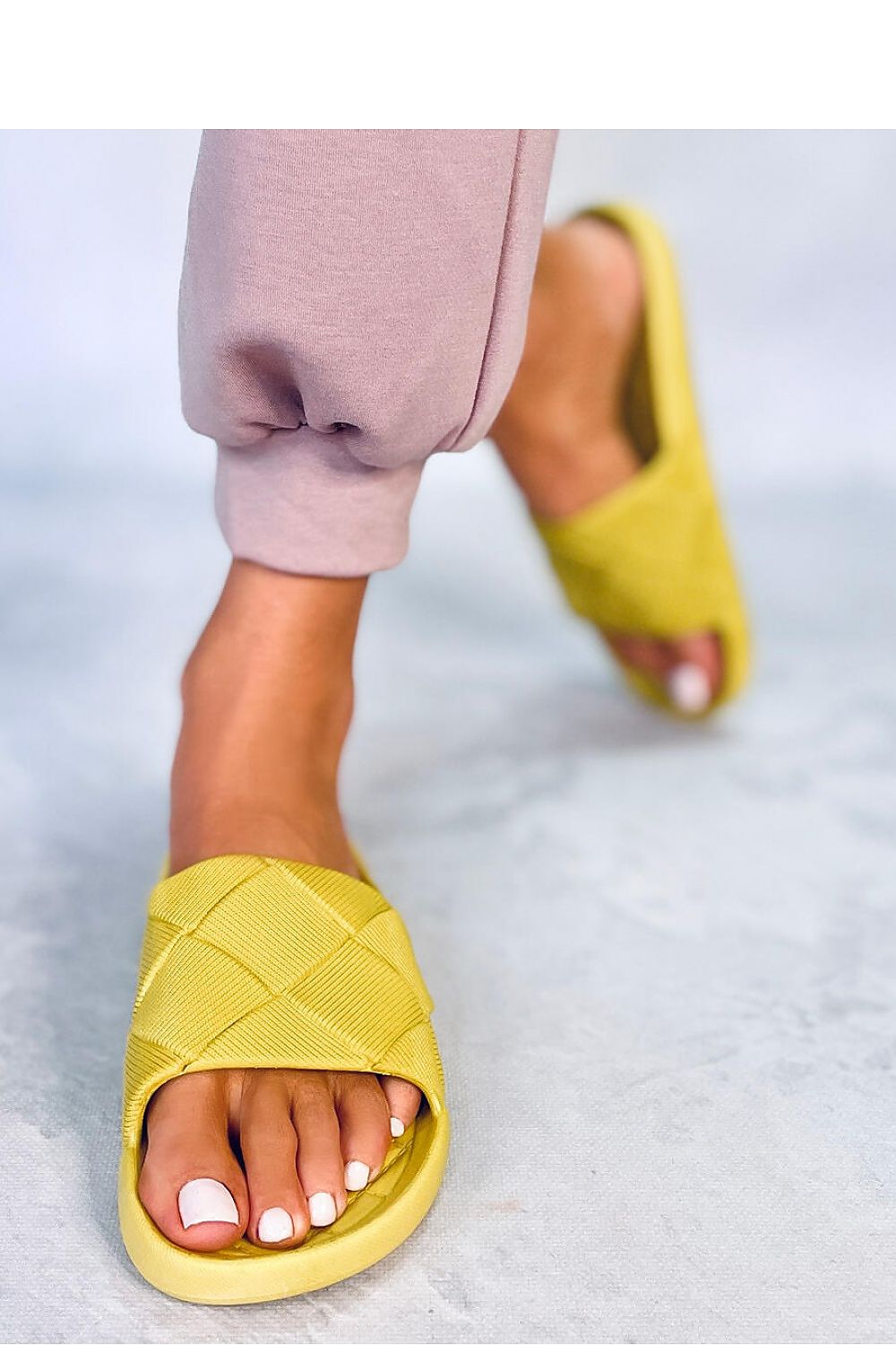 Slides model 177349 Inello