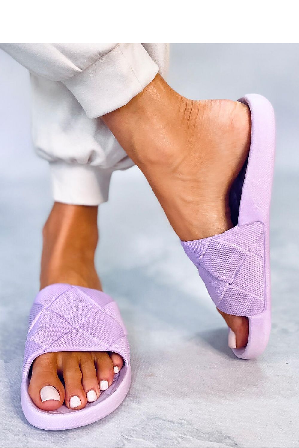 Slides model 177350 Inello