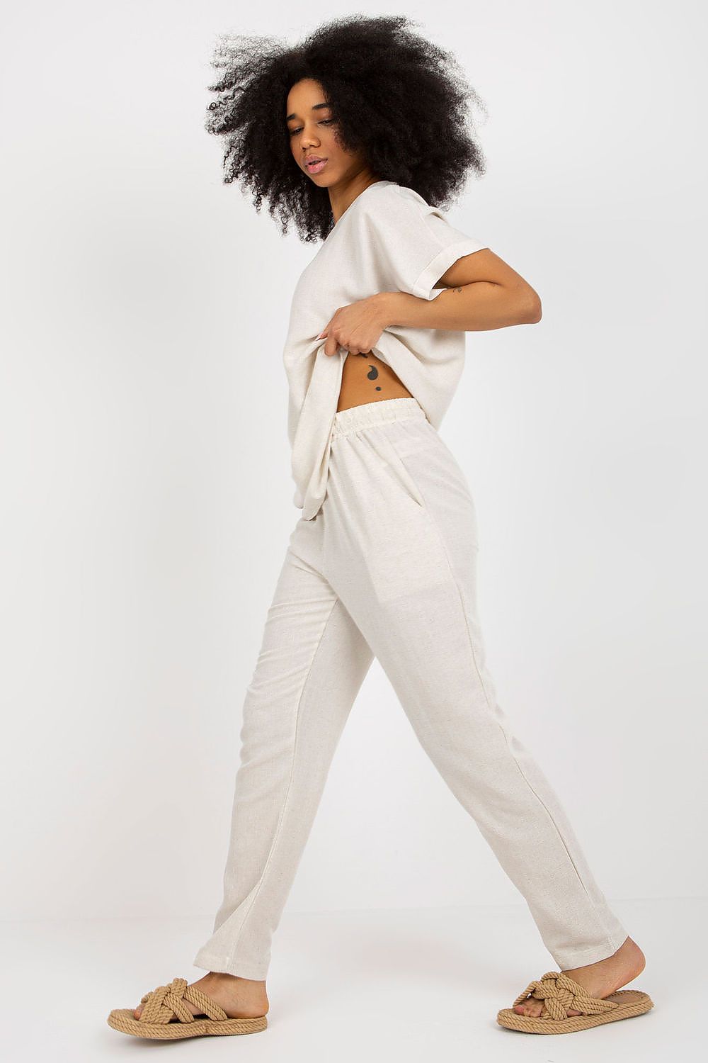 L`ensemble model 179029 Rue Paris