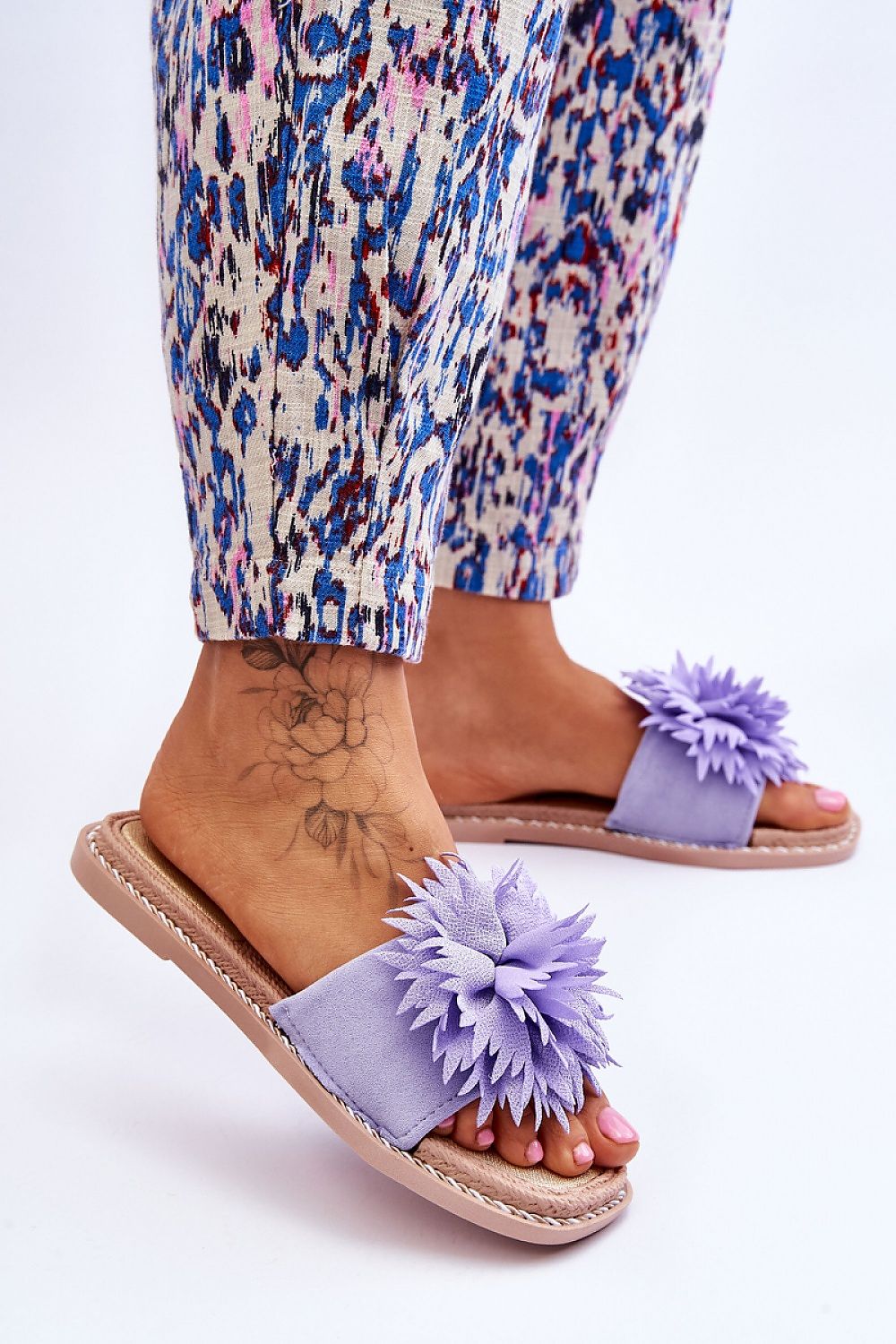 Clacquettes model 178371 Step in style