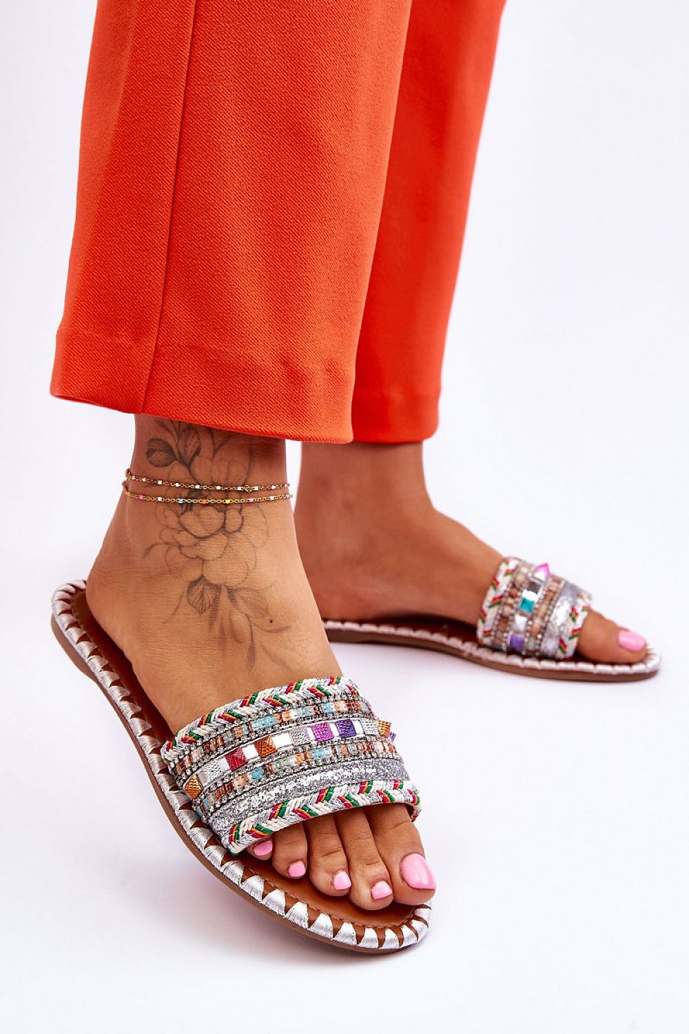 Clacquettes model 178447 Step in style