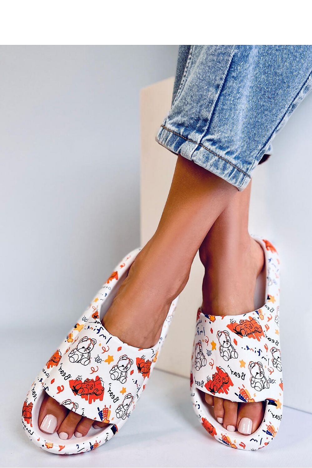 Clacquettes model 179402 Inello