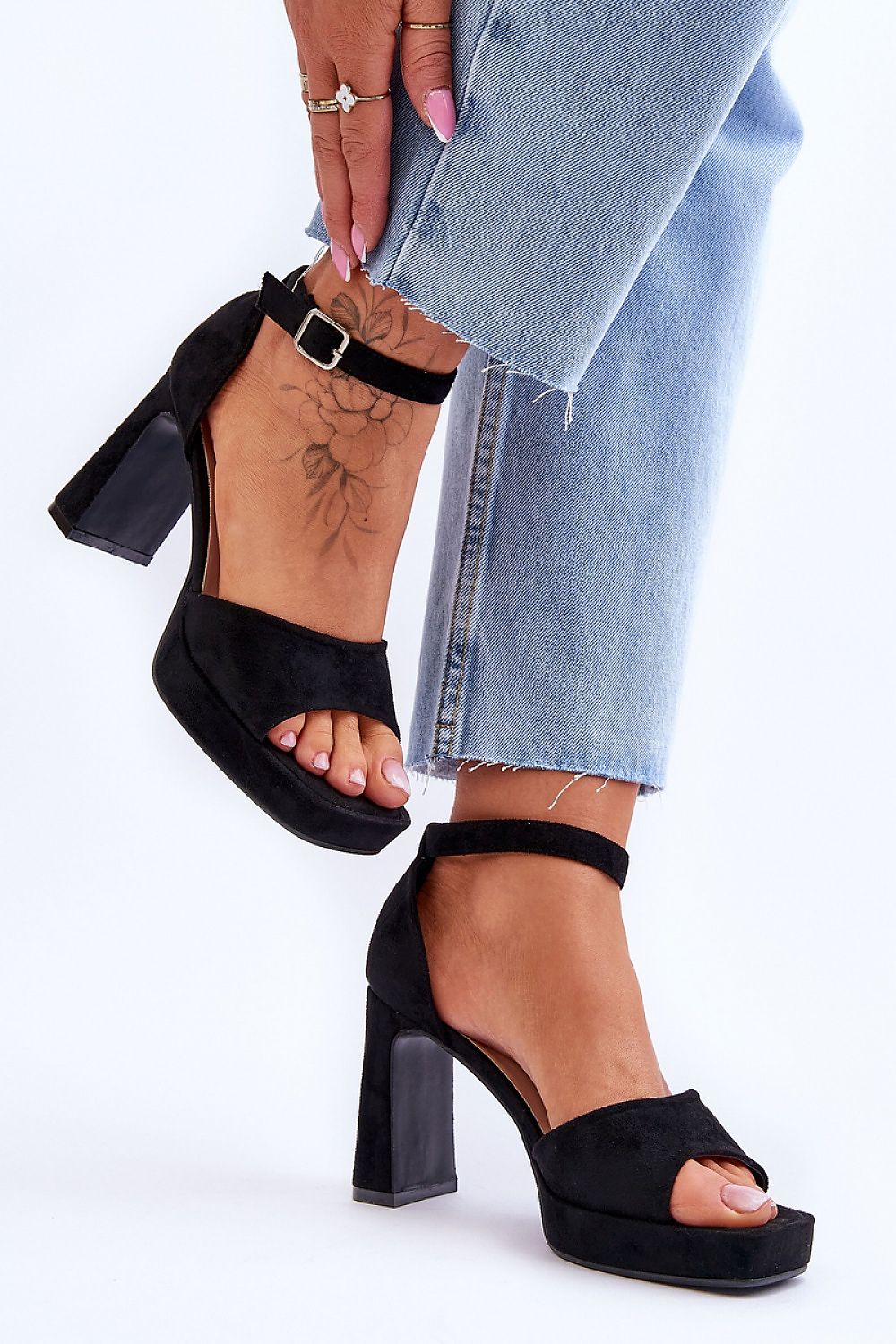 Heeled sandals model 179853 Step in style