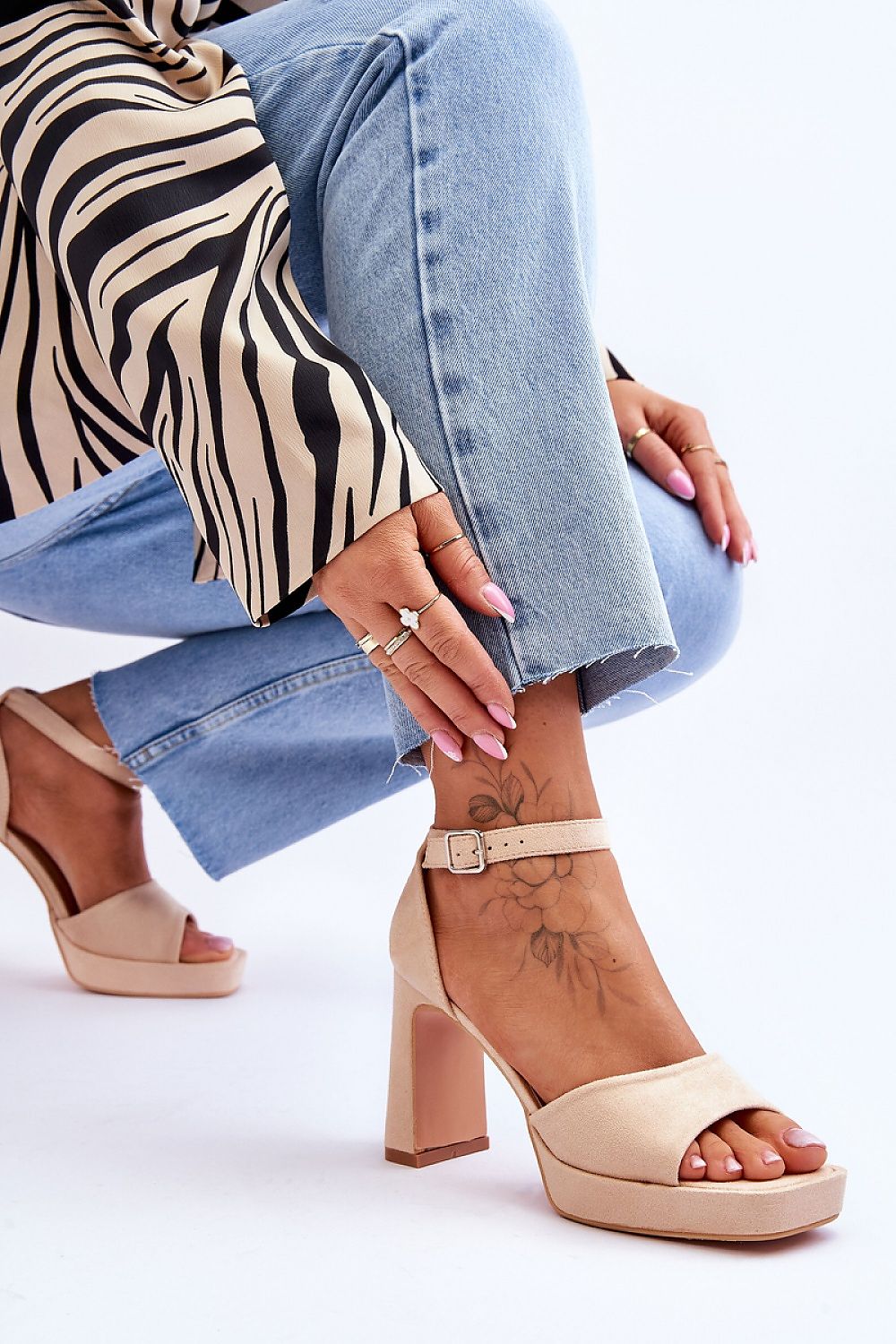 Heeled sandals model 179853 Step in style