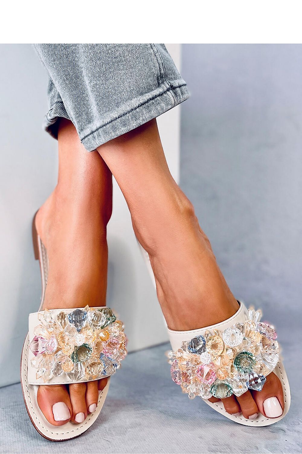 Clacquettes model 179898 Inello