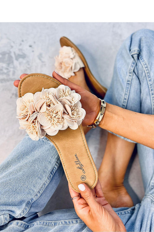 Clacquettes model 180586 Inello