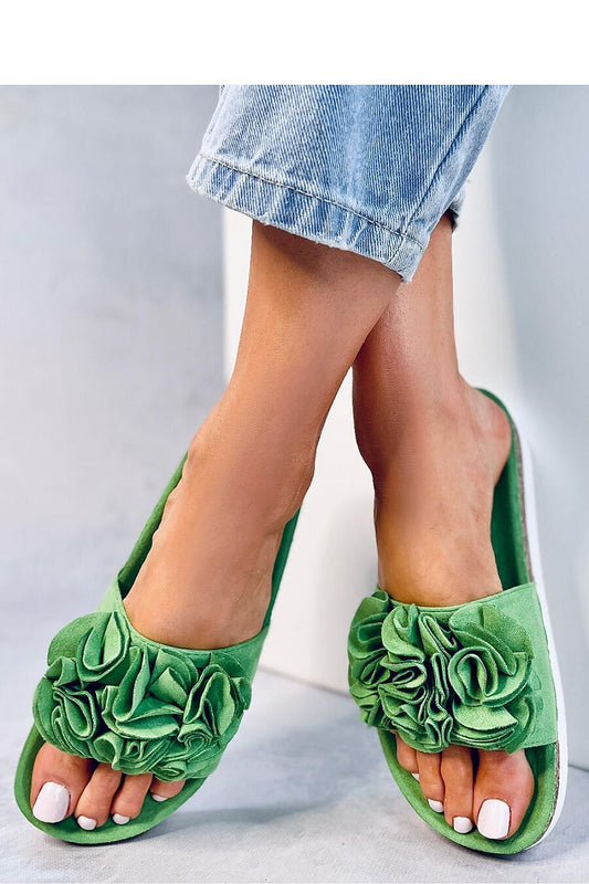 Clacquettes model 180700 Inello