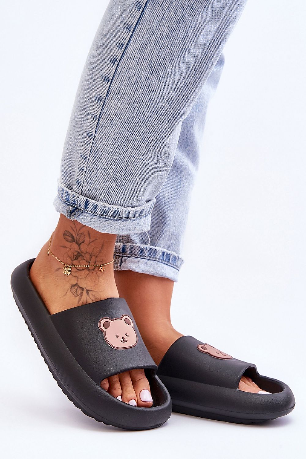 Clacquettes model 180982 Step in style
