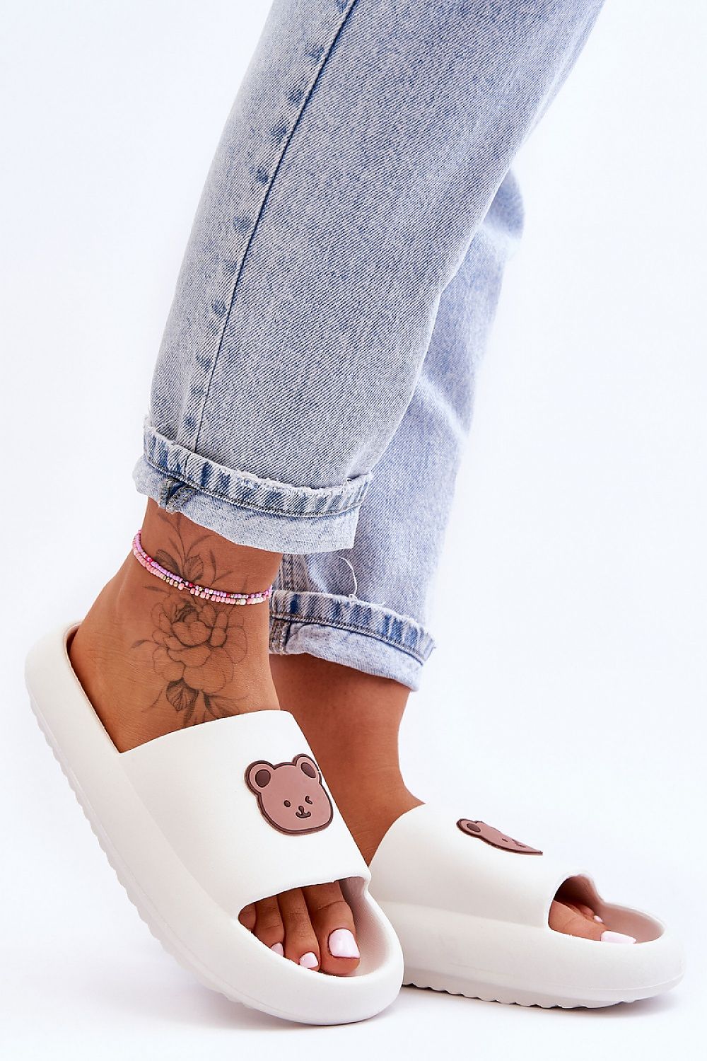 Clacquettes model 180982 Step in style