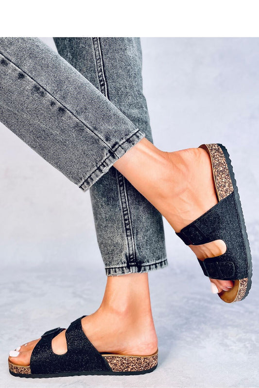 Clacquettes model 181046 Inello