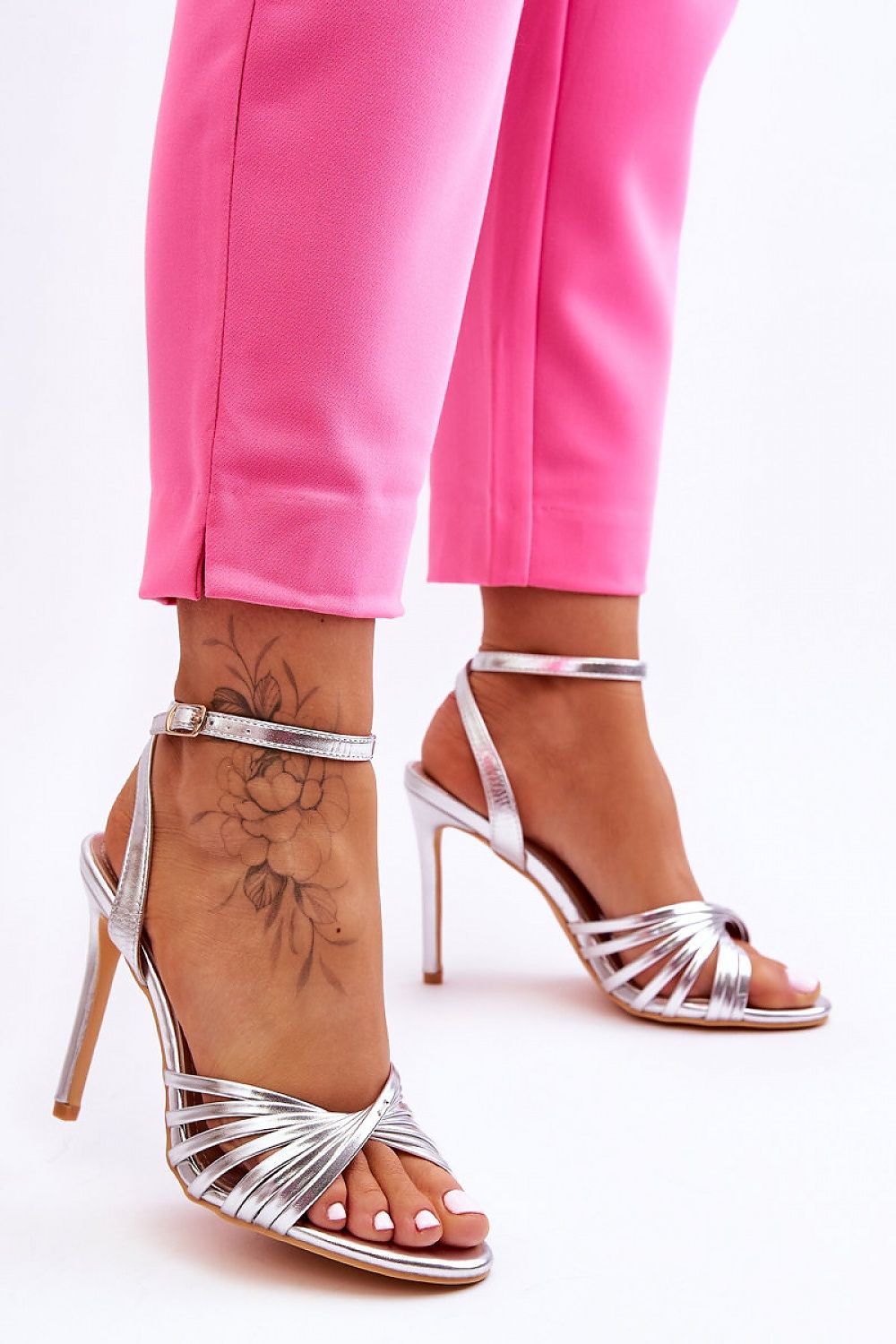Heeled sandals model 181075 Step in style