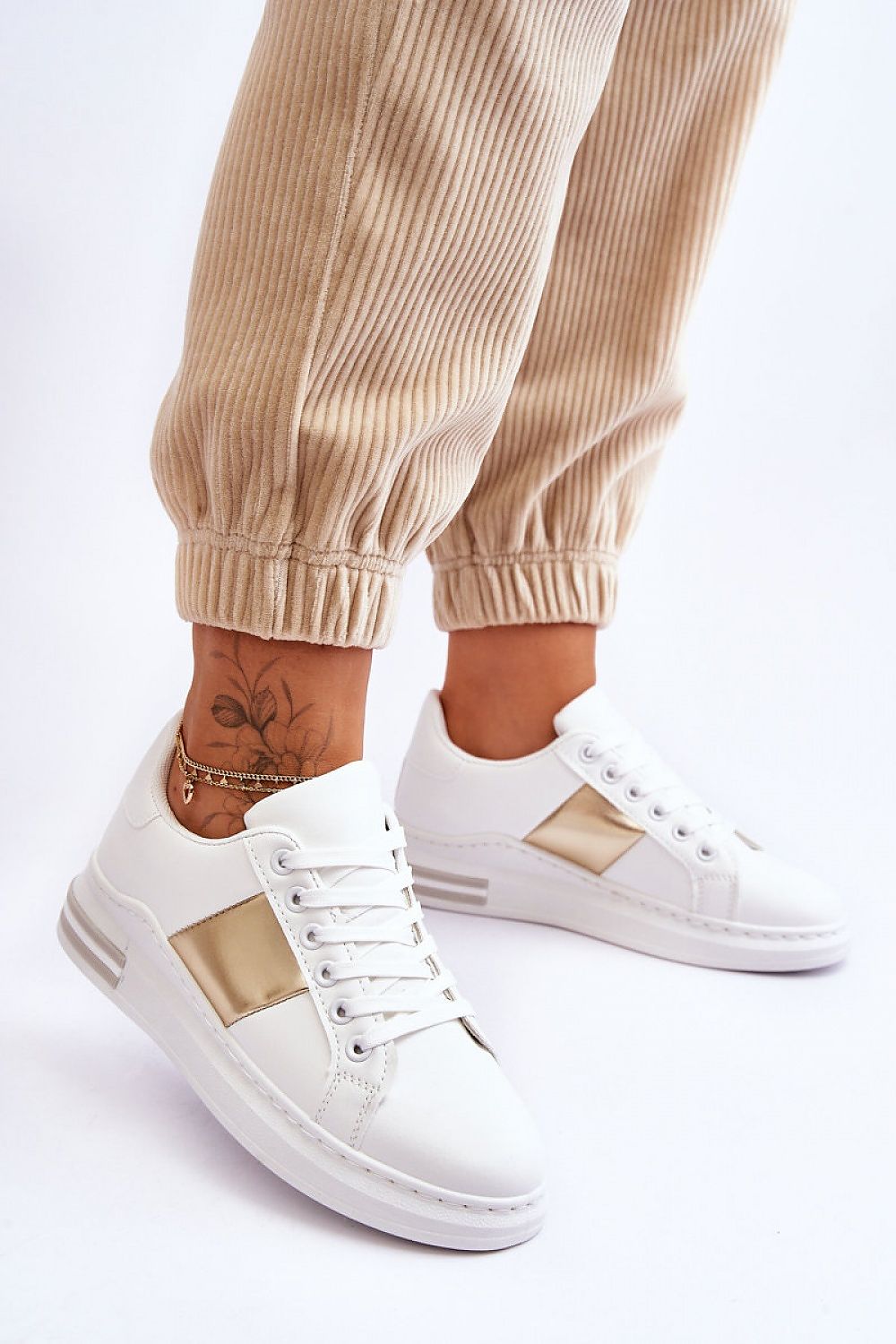 Sports shoes model 181214 Step in style