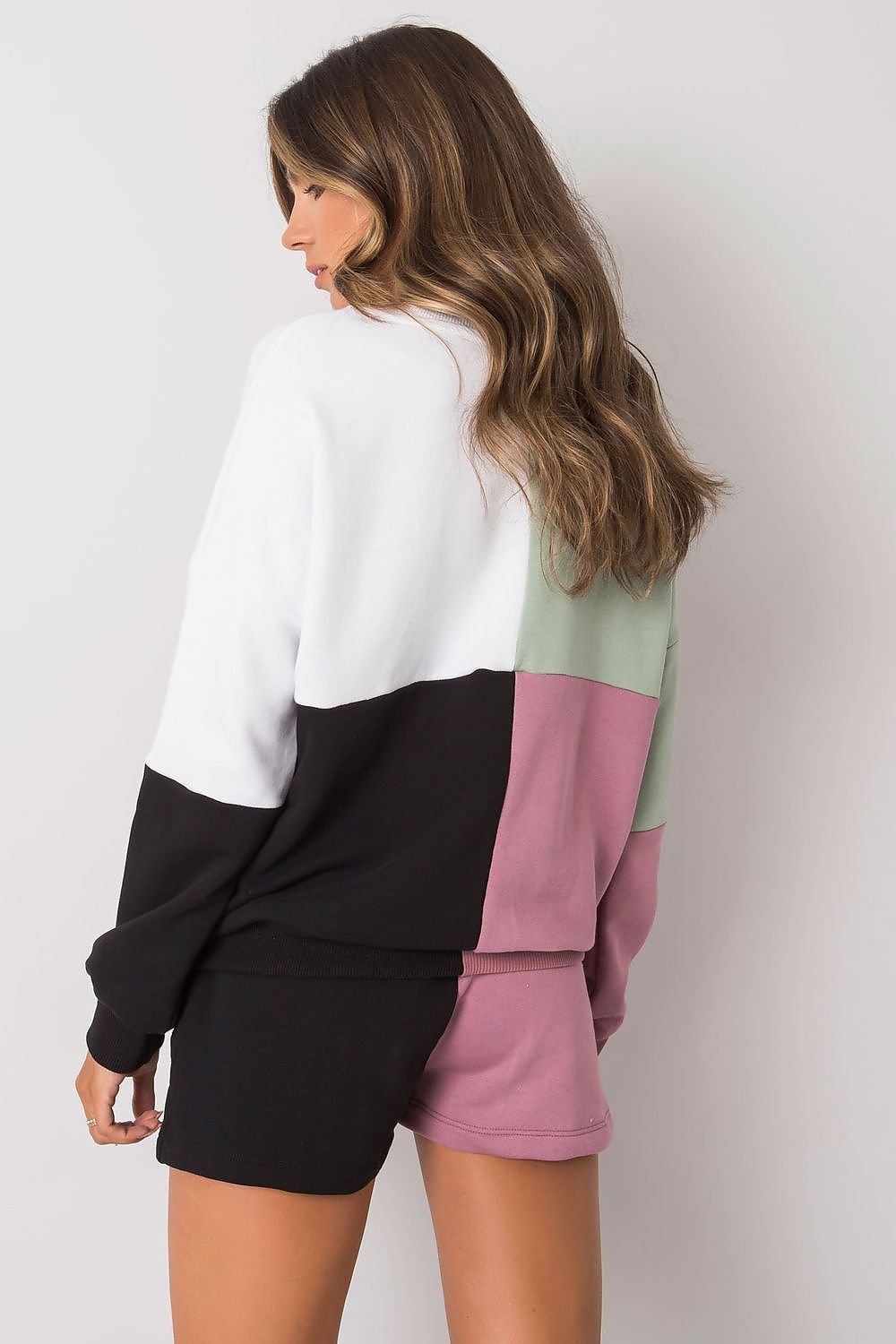 L`ensemble model 181367 Rue Paris