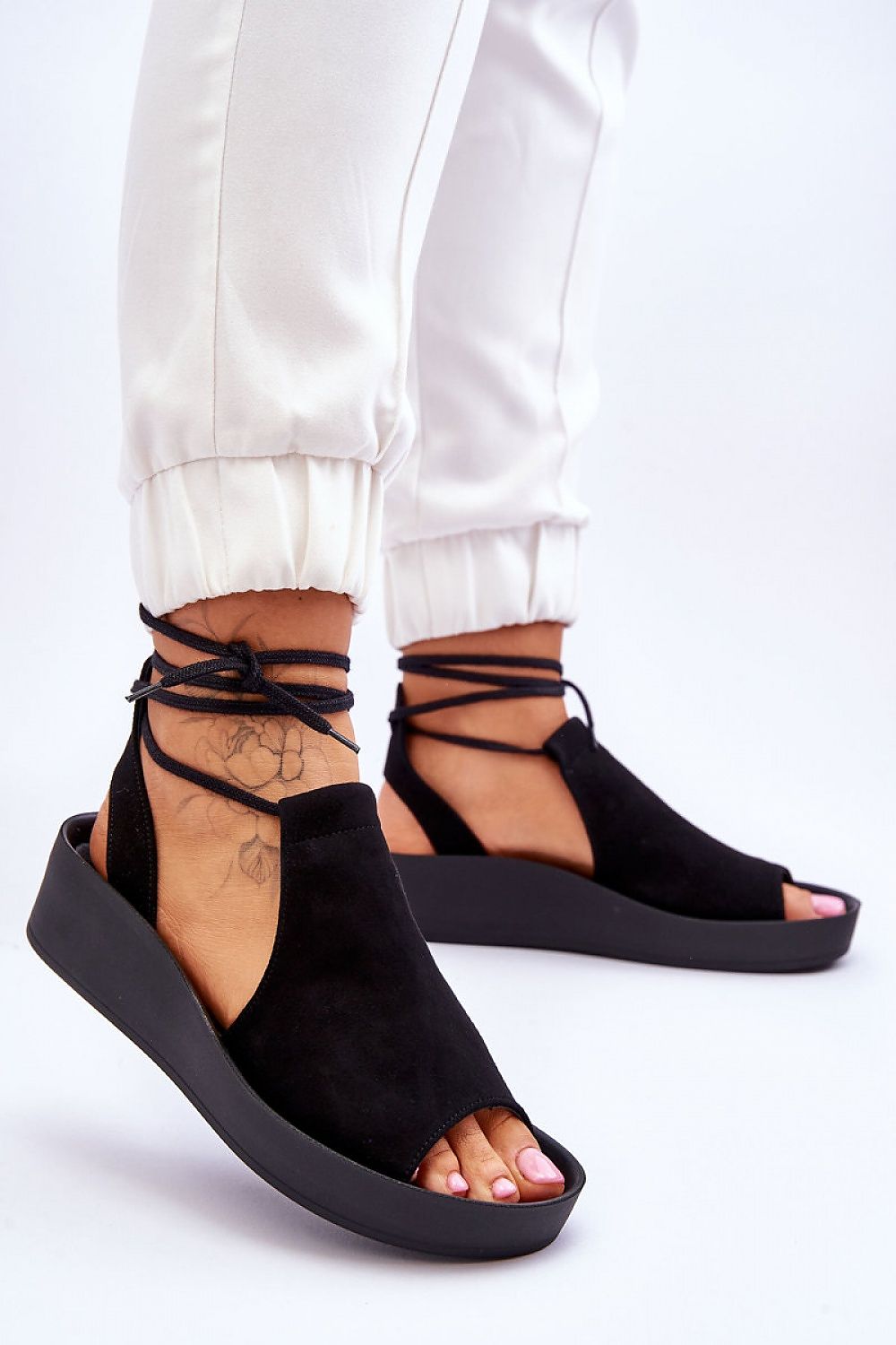 Buskins model 181849 Step in style