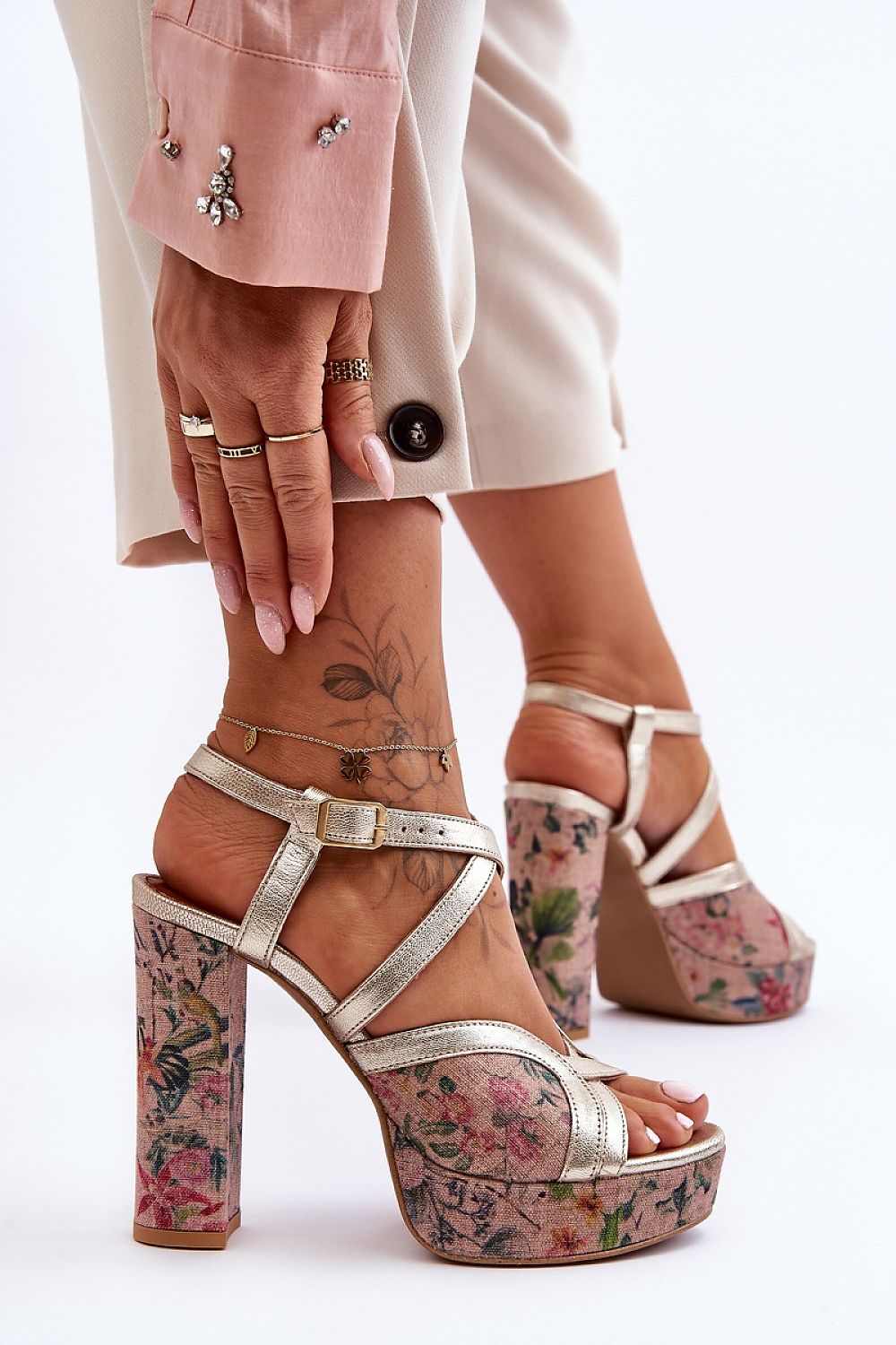 Heeled sandals model 181850 Step in style