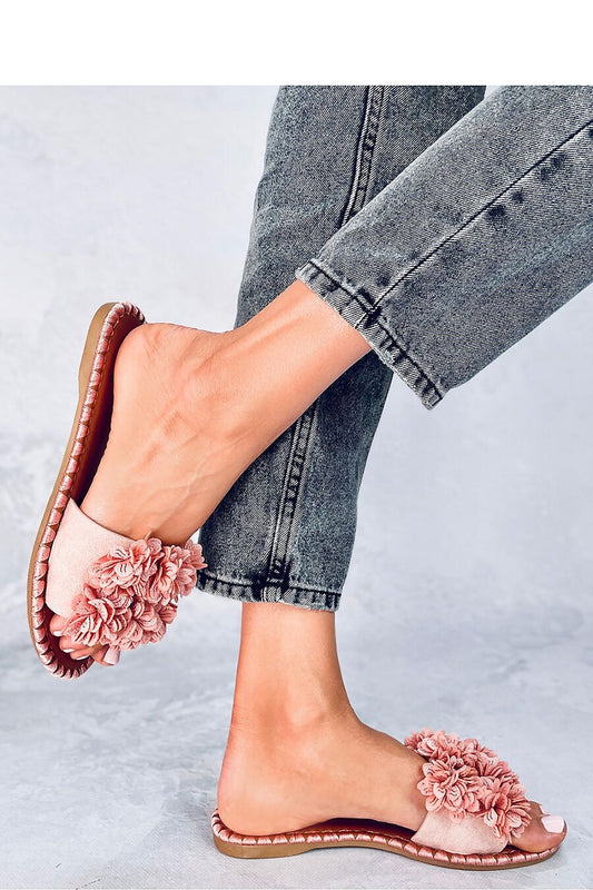 Clacquettes model 181869 Inello