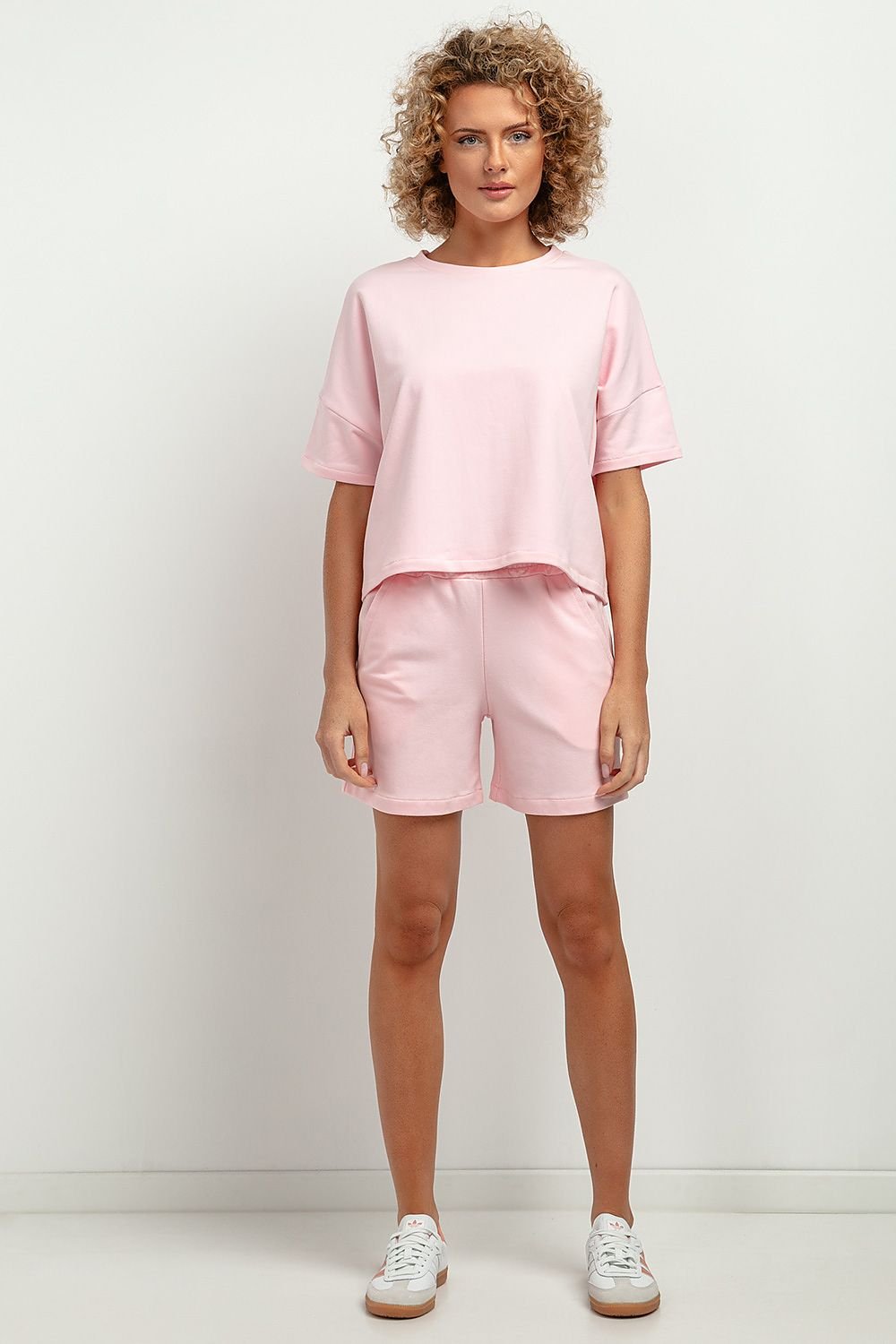 Shorts model 183186 Tessita
