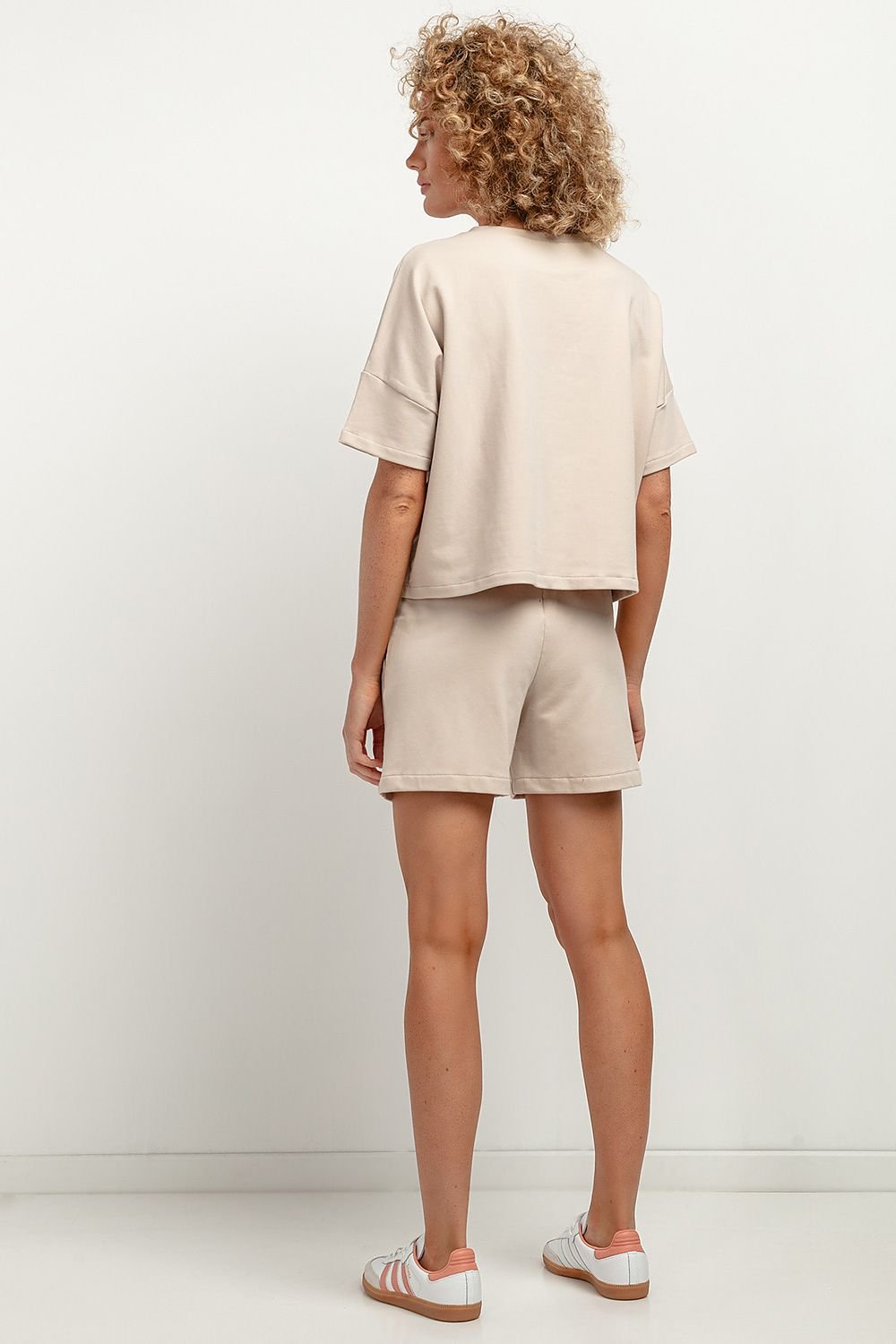 Shorts model 183186 Tessita