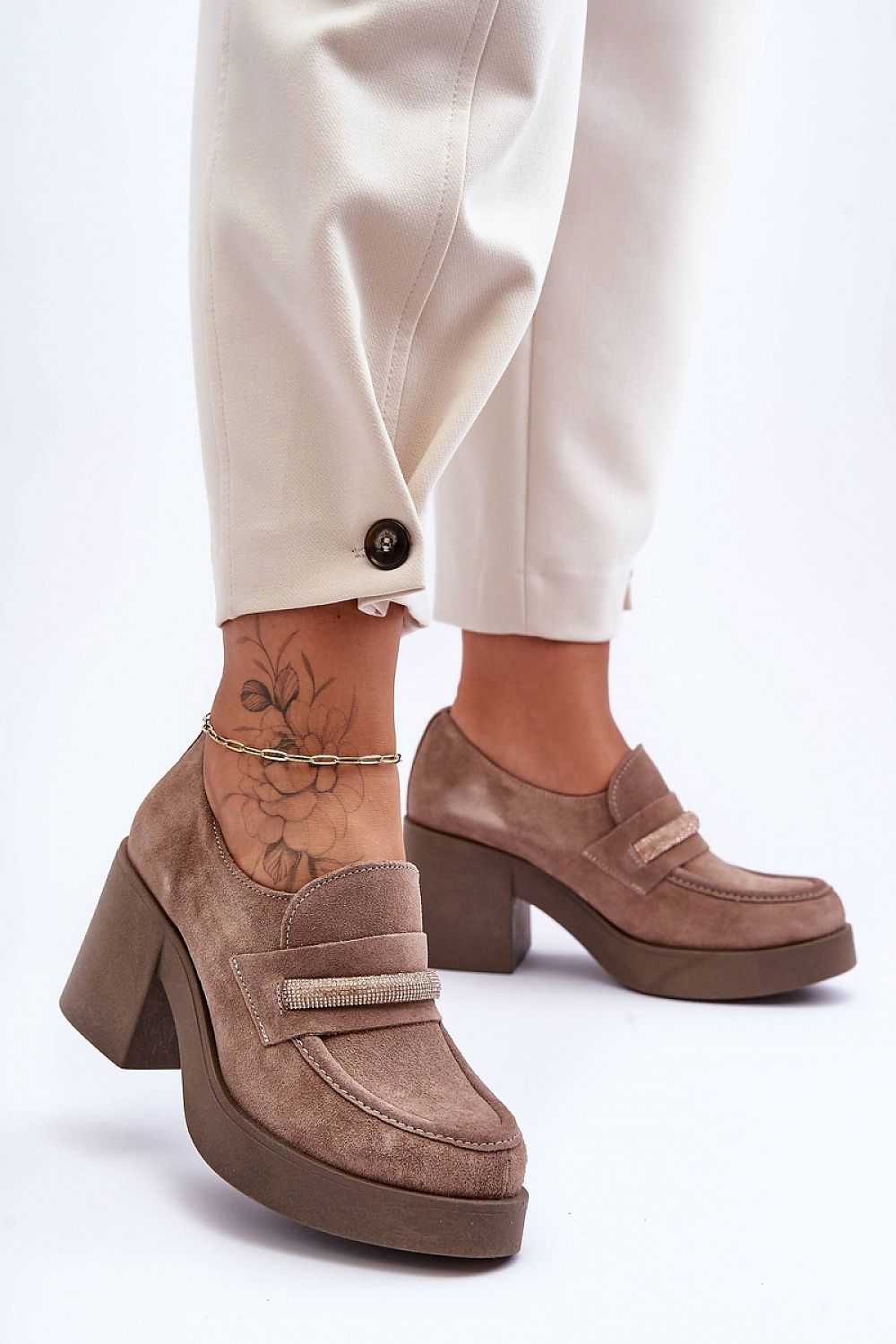 Low heeled shoes model 183964 Step in style