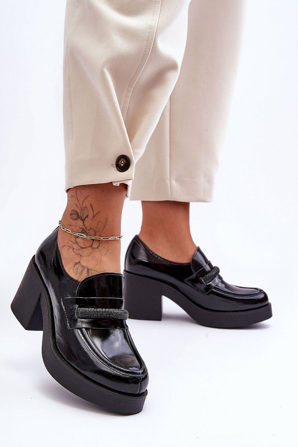 Low heeled shoes model 183964 Step in style