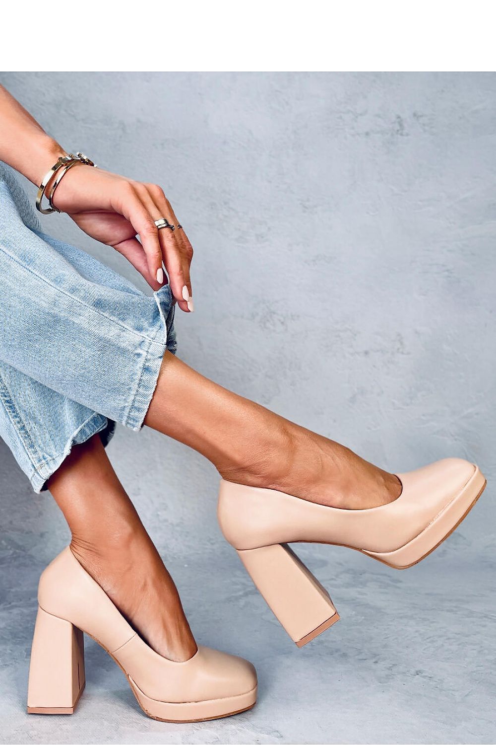 Wide heel pumps model 184264 Inello