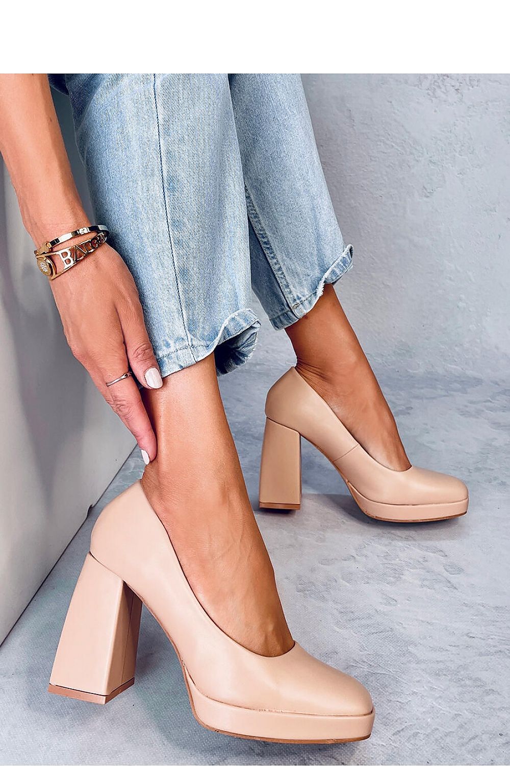 Wide heel pumps model 184264 Inello