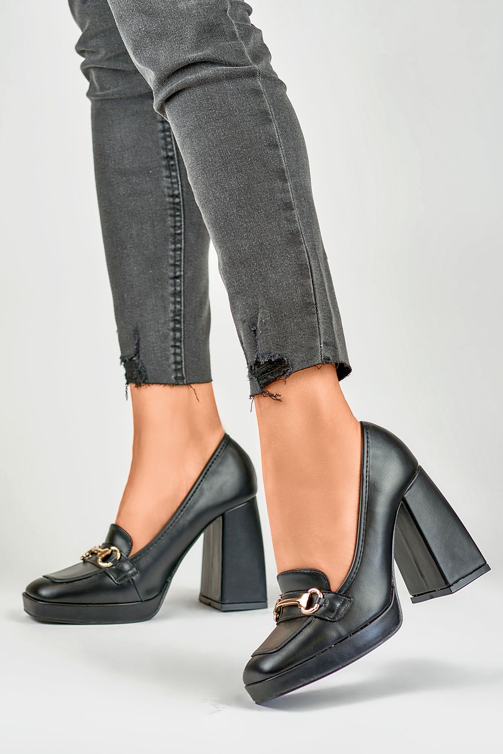 Escarpins à talons model 184642 PRIMO