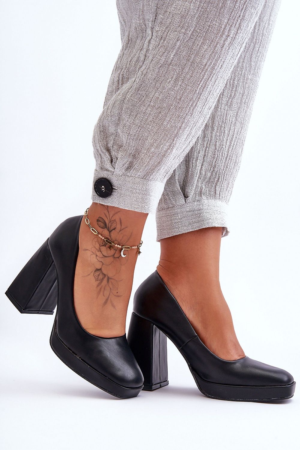 Step in style model 185456 heeled pumps
